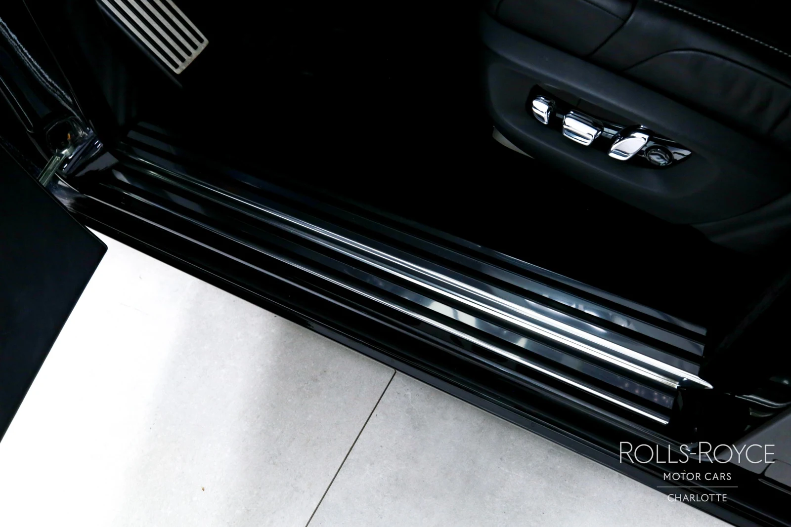 2020 Rolls-Royce Phantom, 10/29