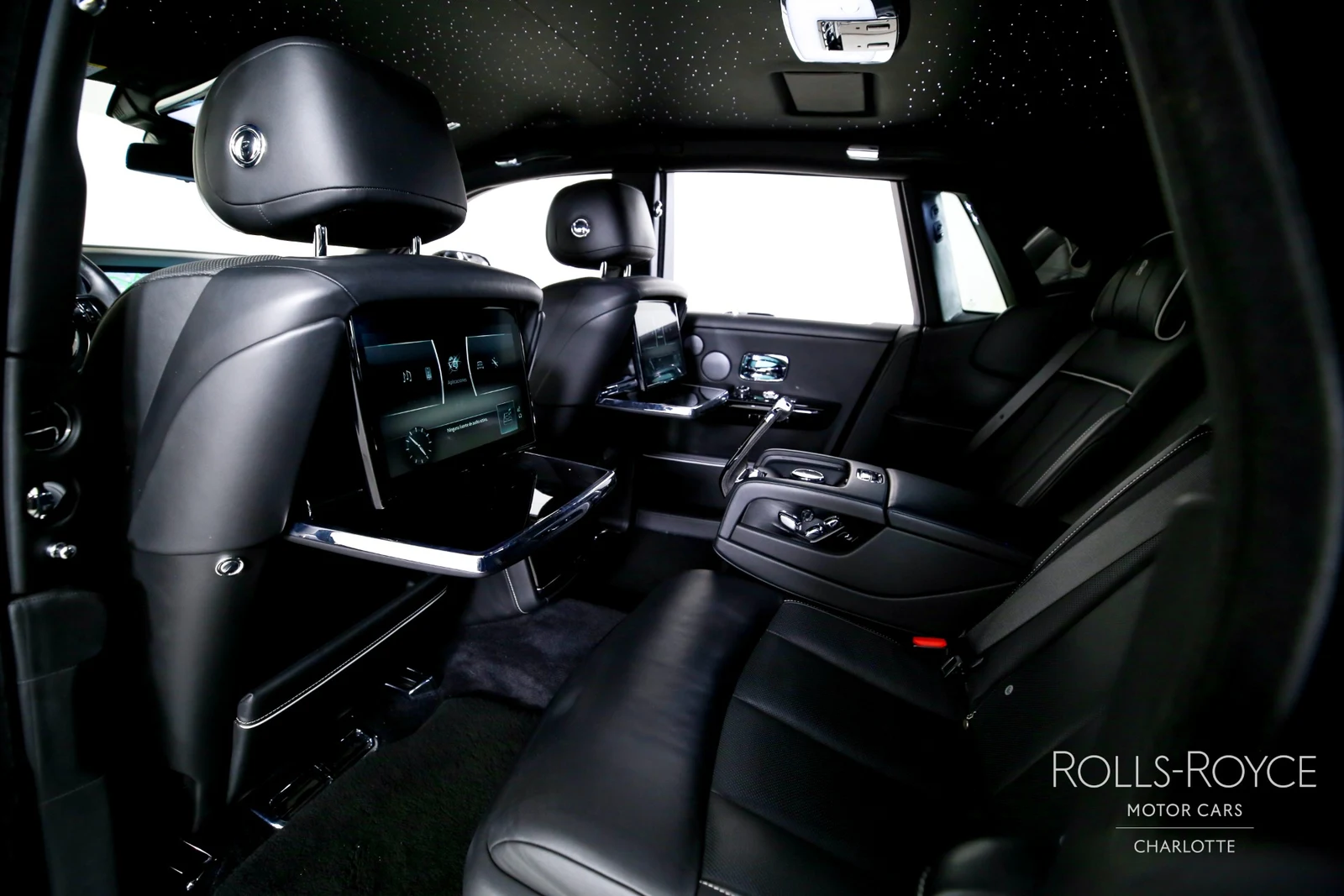 2020 Rolls-Royce Phantom, 12/29