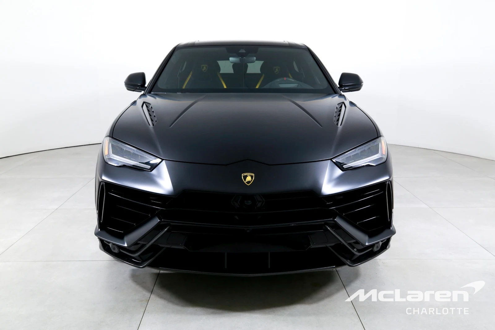 2024 Lamborghini Urus Performante, 2/29