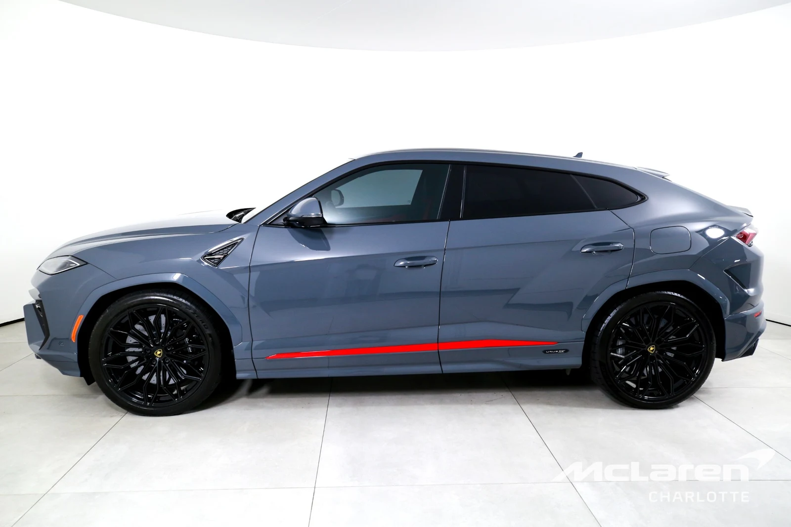 2025 Lamborghini Urus SE, 3/29