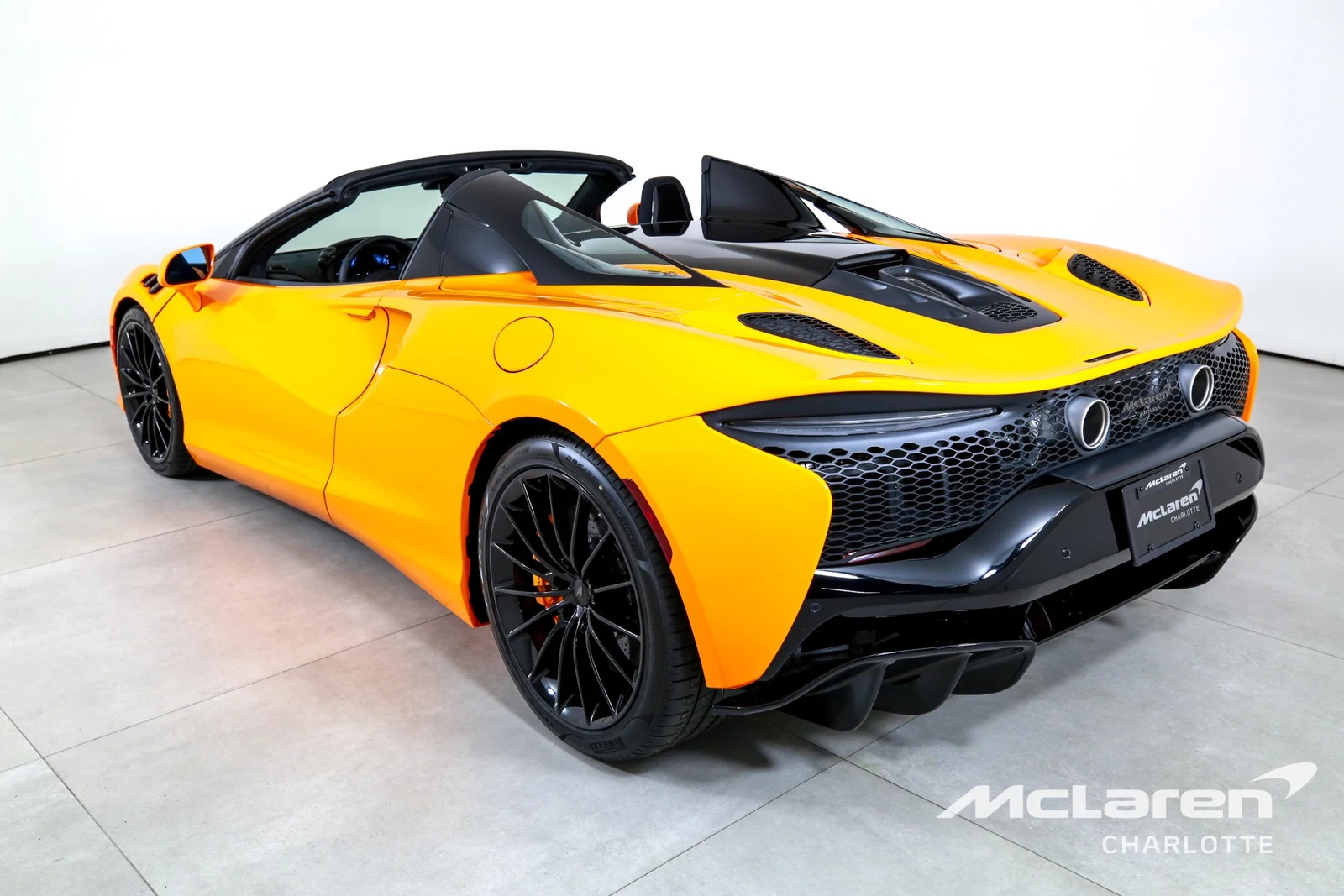 2026 McLaren Artura Spider, 6/29