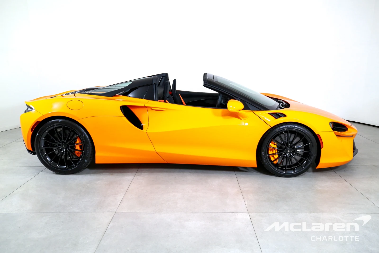 2026 McLaren Artura Spider, 10/29