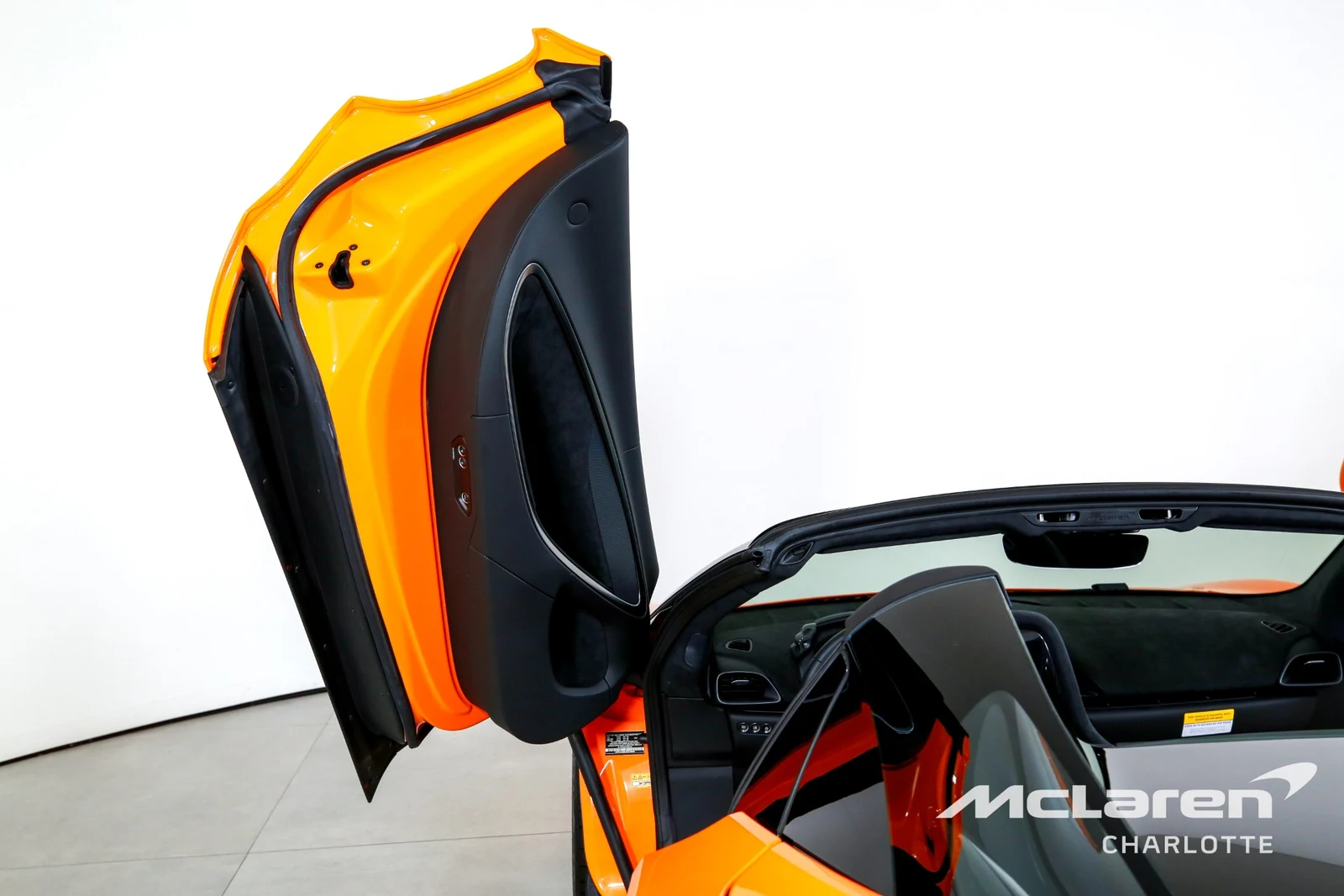 2026 McLaren Artura Spider, 11/29