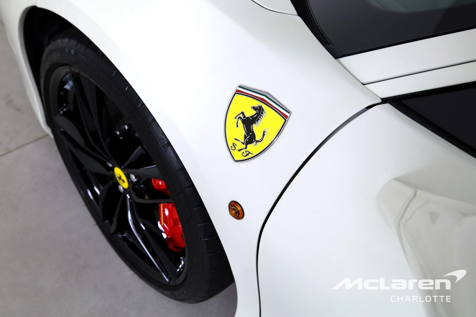 2019 Ferrari 488 GTB, 27/29
