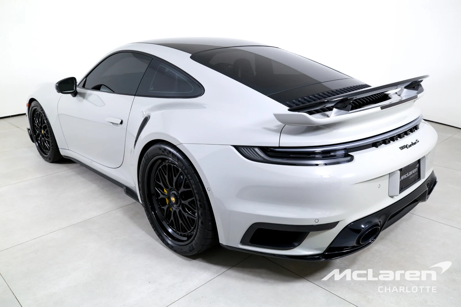 2025 Porsche 911 Turbo S, 3/29