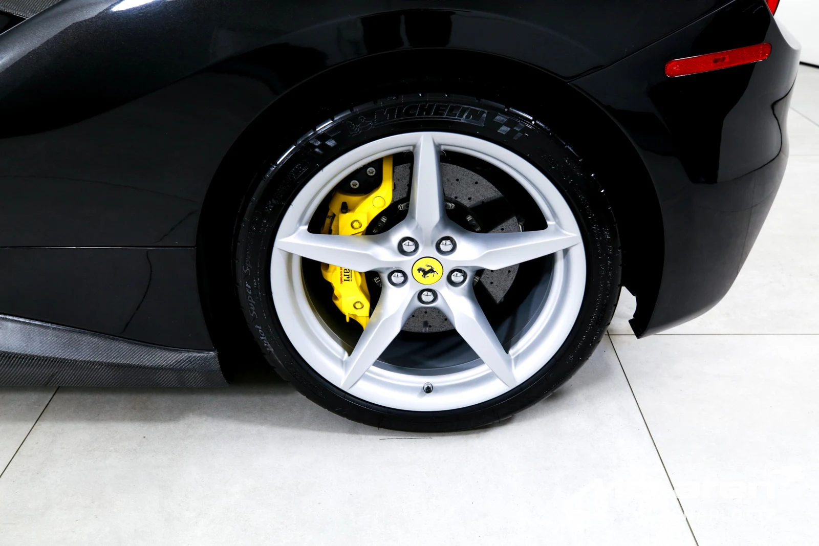2018 Ferrari 488 GTB, 26/30