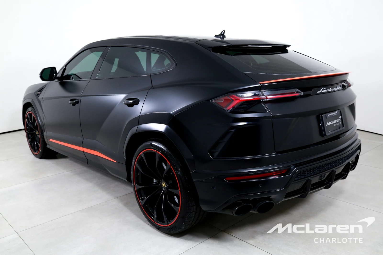 2022 Lamborghini Urus, 4/30