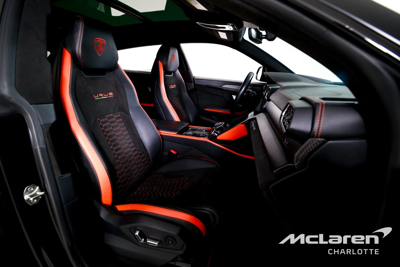 2022 Lamborghini Urus, 20/30