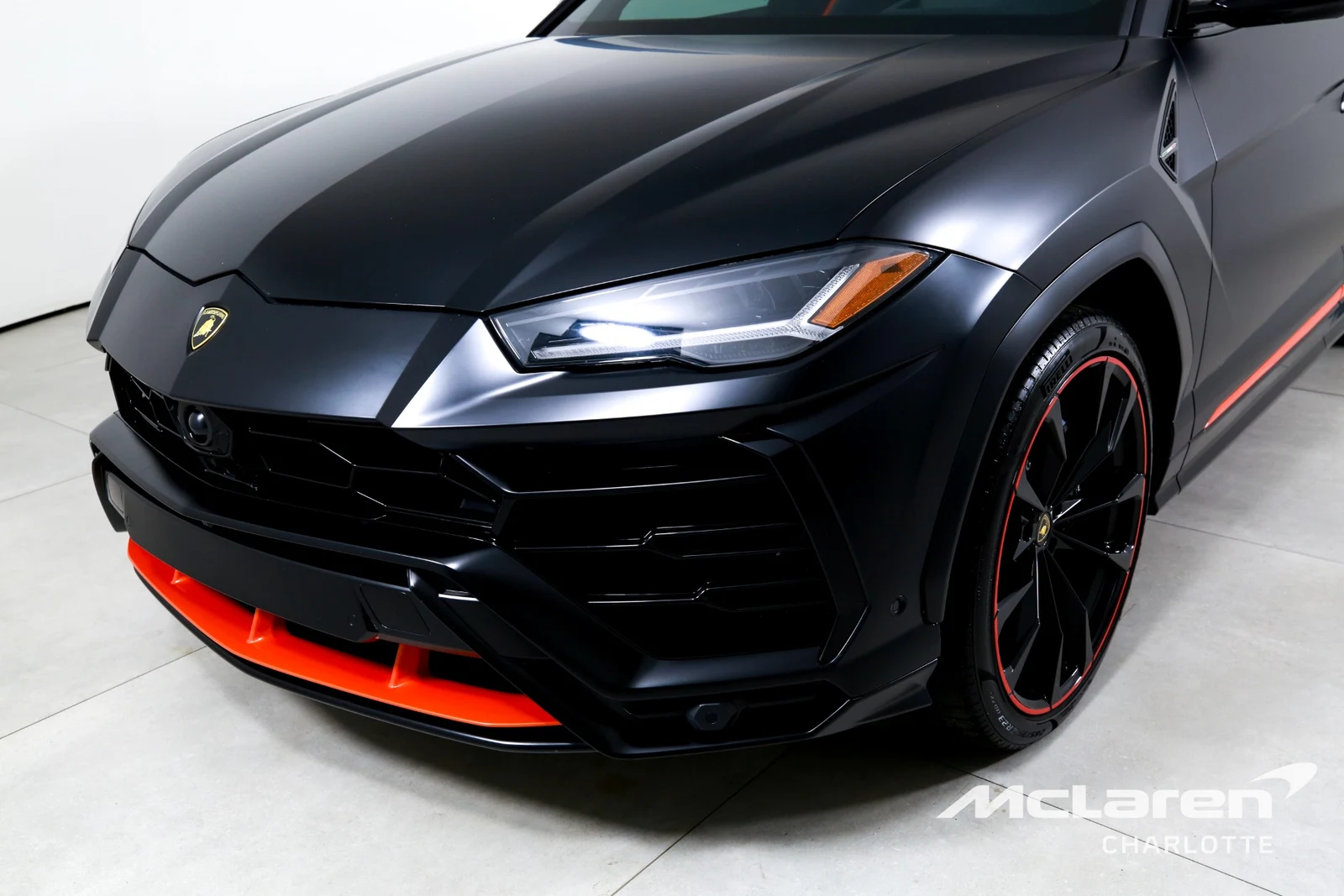 2022 Lamborghini Urus, 28/30