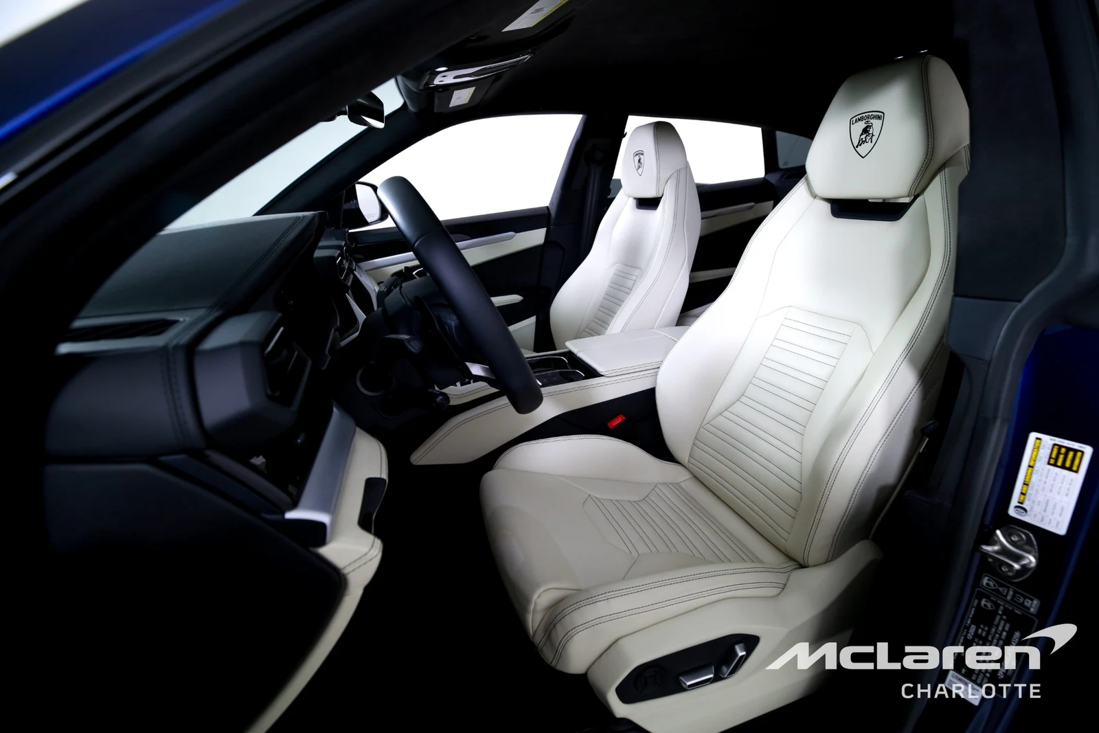 2026 Lamborghini Urus SE, 6/29