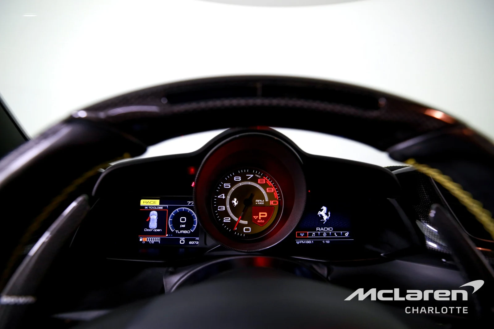 2017 Ferrari 488 GTB, 10/28