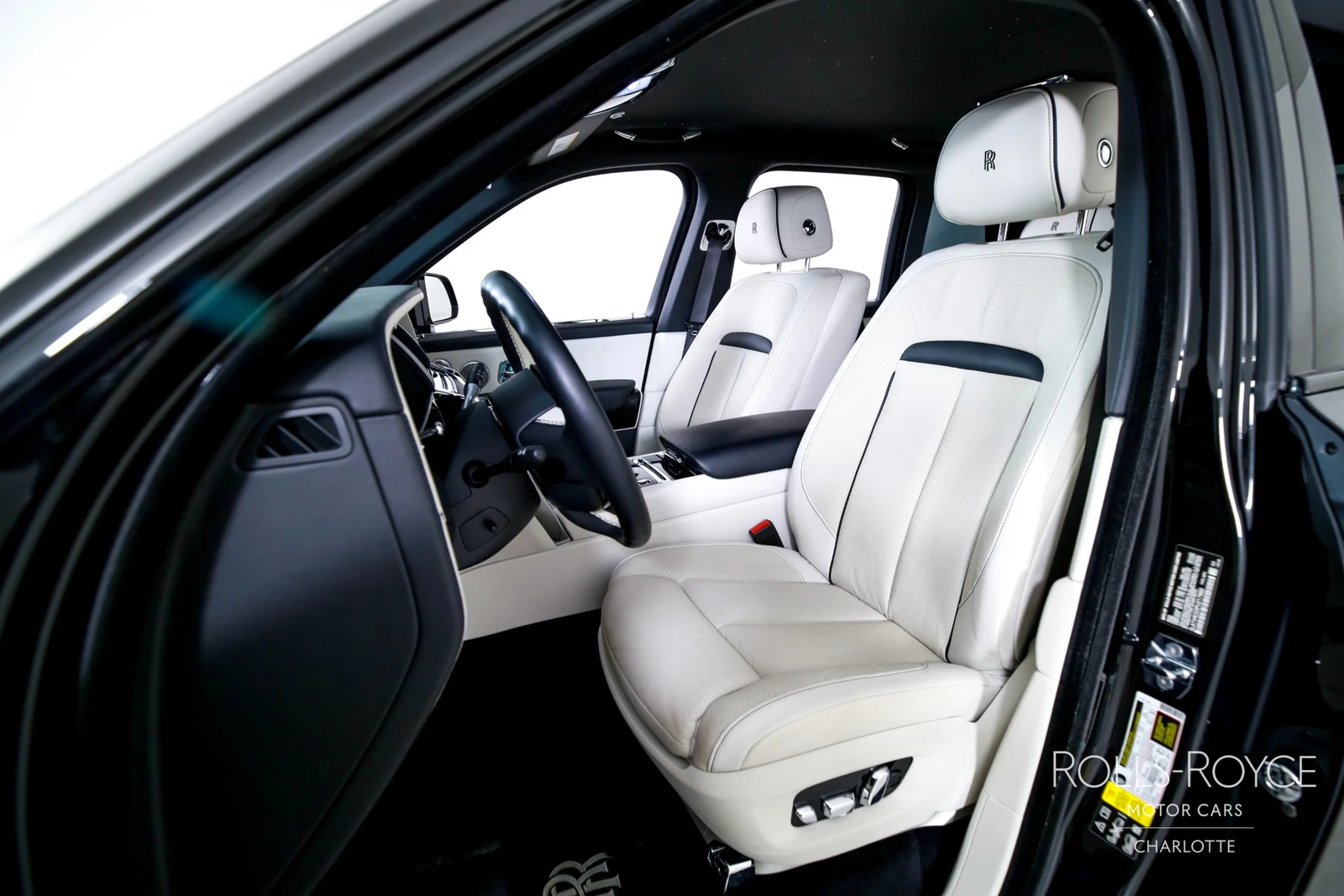 2023 Rolls-Royce Cullinan, 7/29