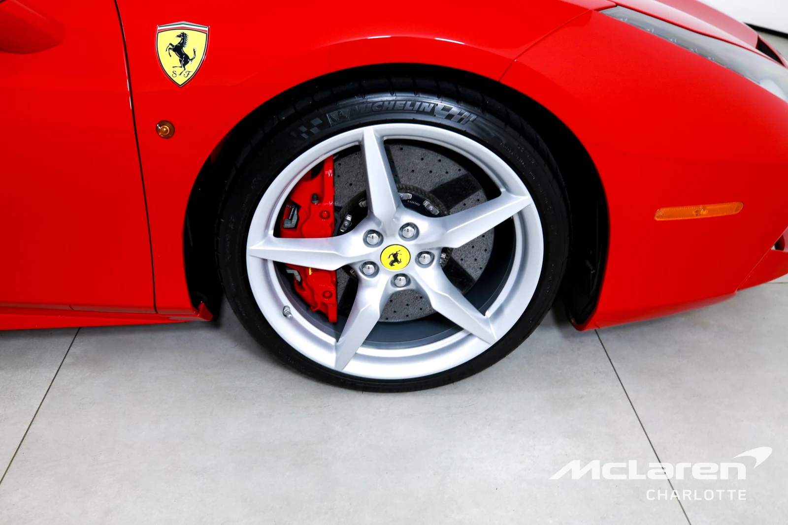 2018 Ferrari 488 GTB, 25/29