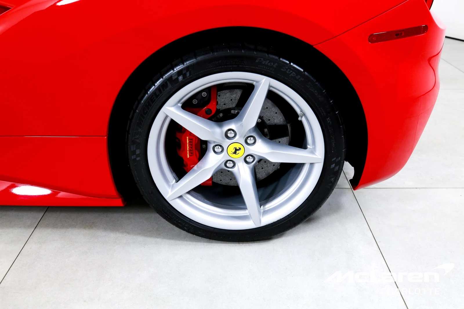 2018 Ferrari 488 GTB, 26/29