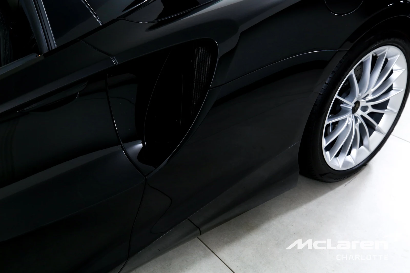 2026 McLaren Artura Spider, 28/29