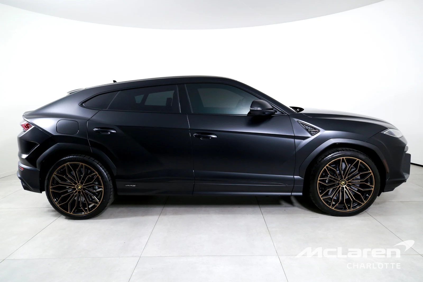2025 Lamborghini Urus SE, 5/29