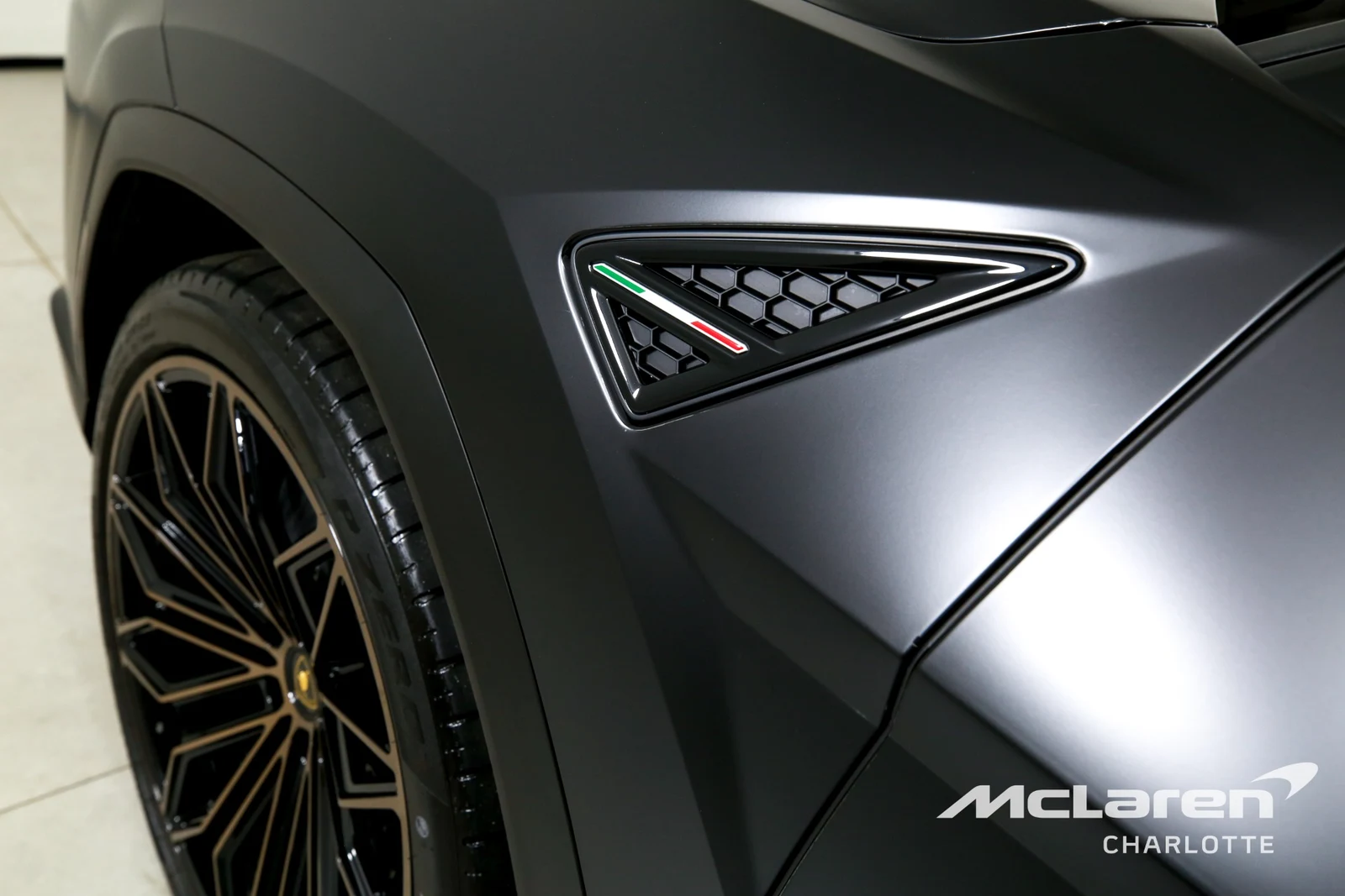 2025 Lamborghini Urus SE, 28/29