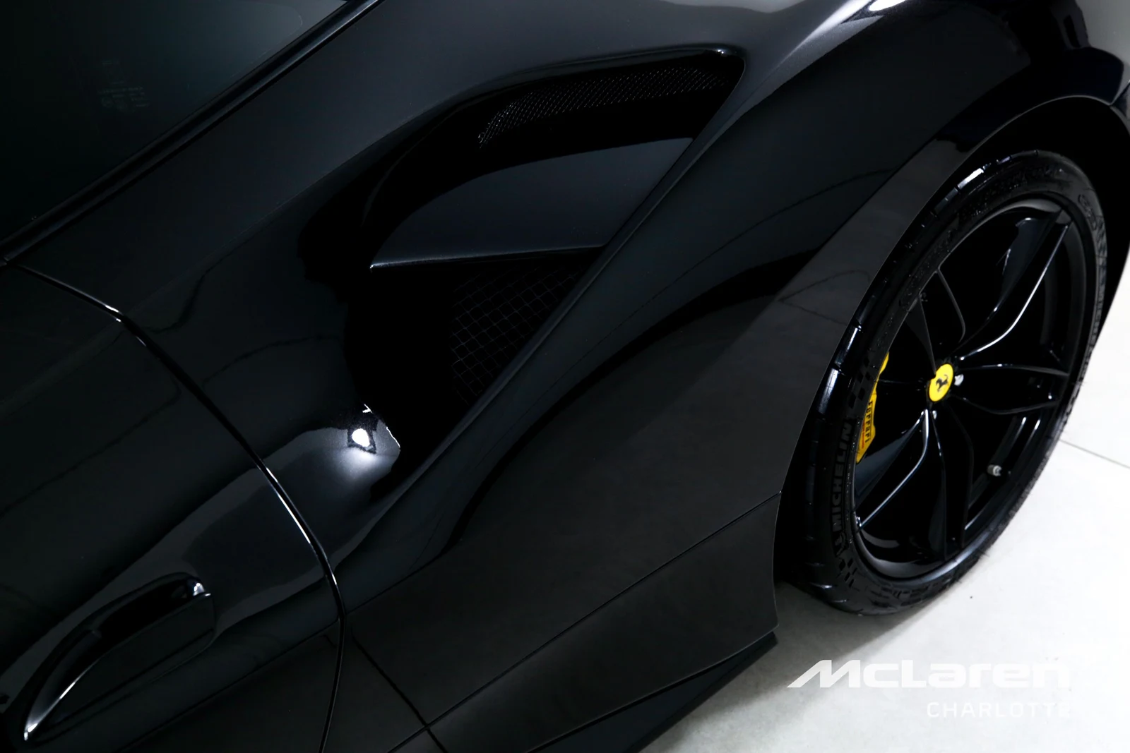 2018 Ferrari 488 GTB, 28/29