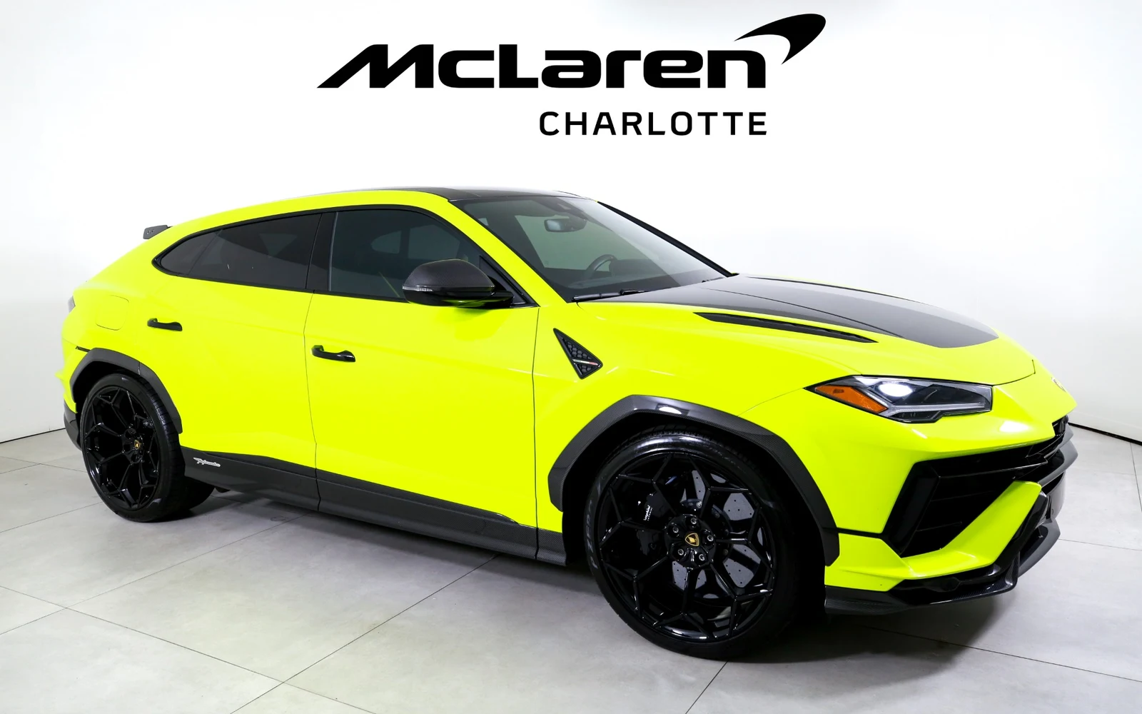 2024 Lamborghini Urus Performante, 2/29
