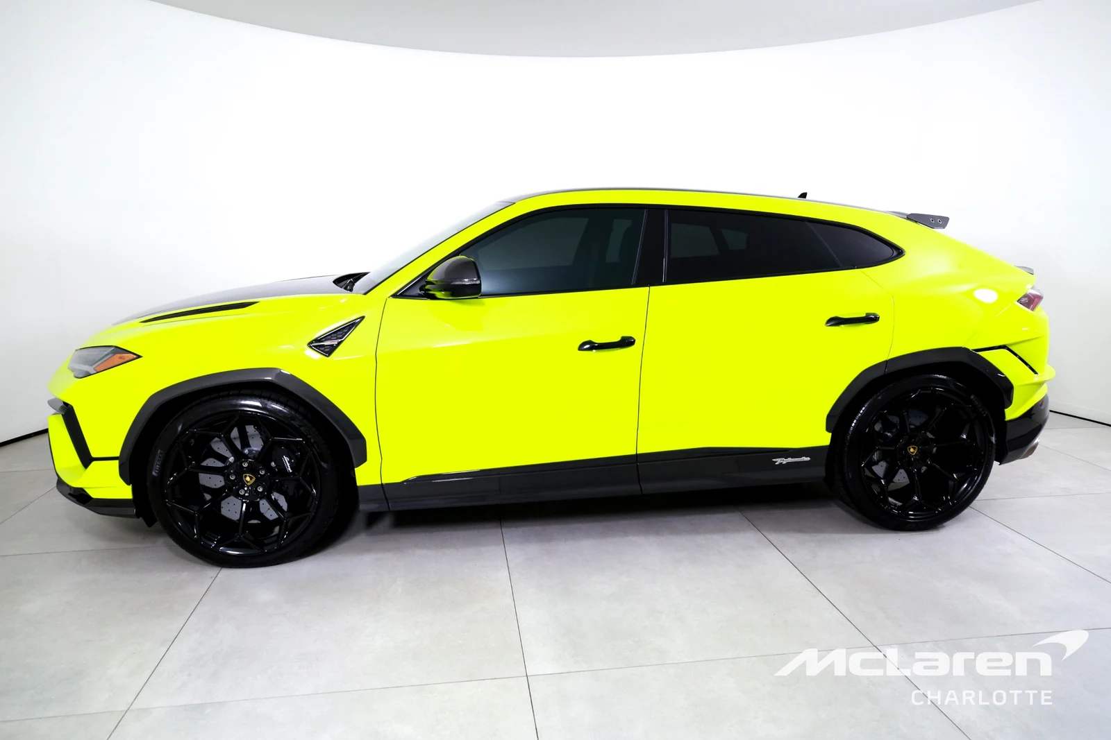 2024 Lamborghini Urus Performante, 4/29