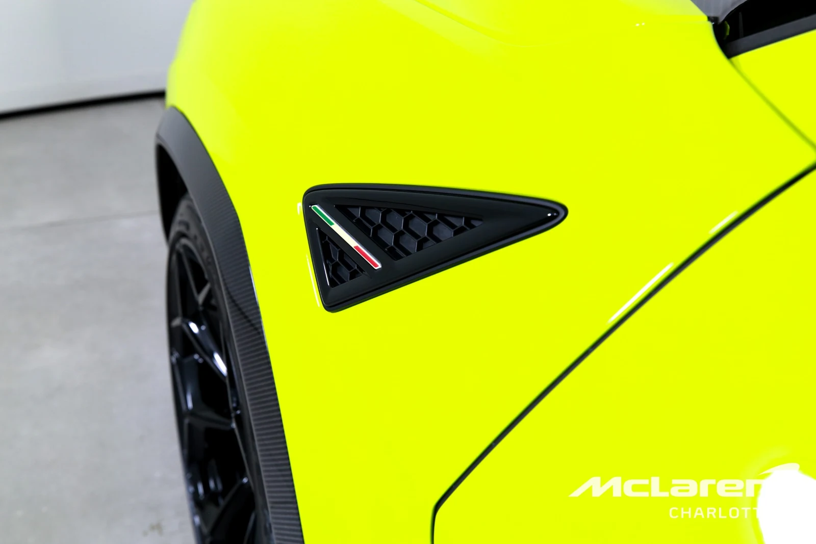 2024 Lamborghini Urus Performante, 27/29