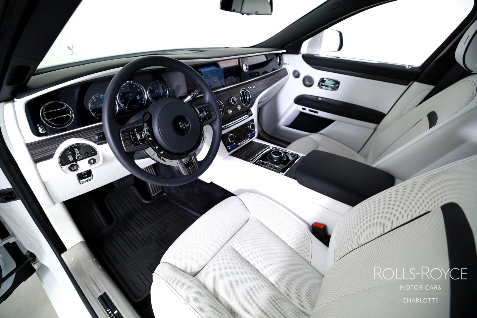2021 Rolls-Royce Ghost, 3/29