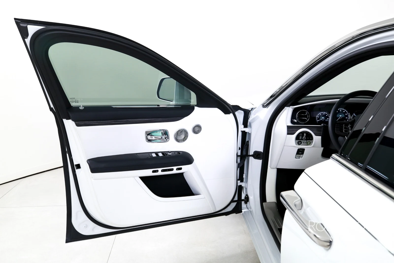 2021 Rolls-Royce Ghost, 6/29
