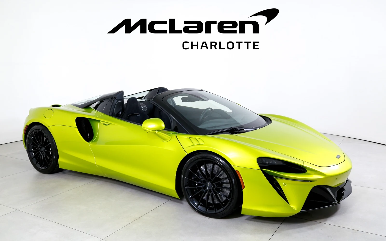 2025 McLaren Artura Spider, 8/28