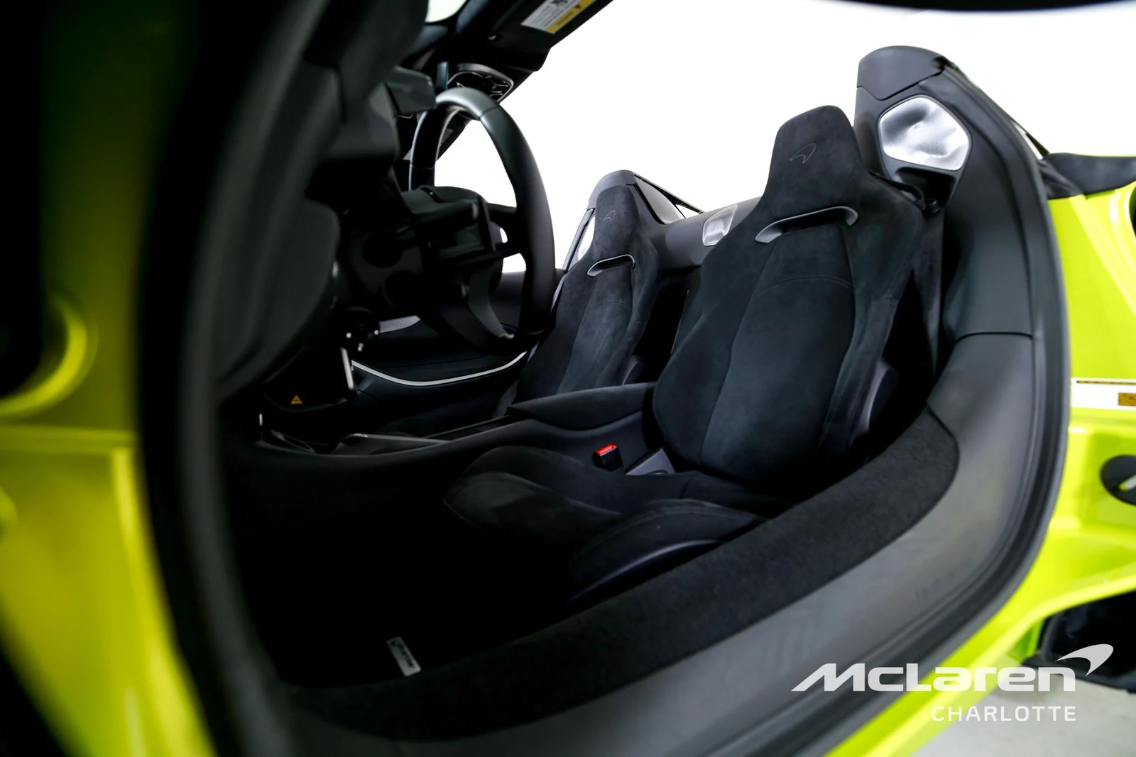 2025 McLaren Artura Spider, 11/28
