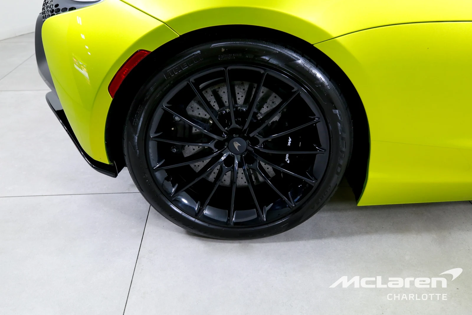 2025 McLaren Artura Spider, 22/28