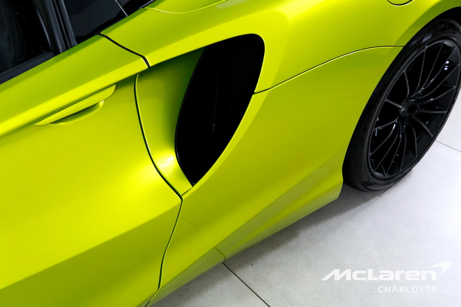 2025 McLaren Artura Spider, 27/28