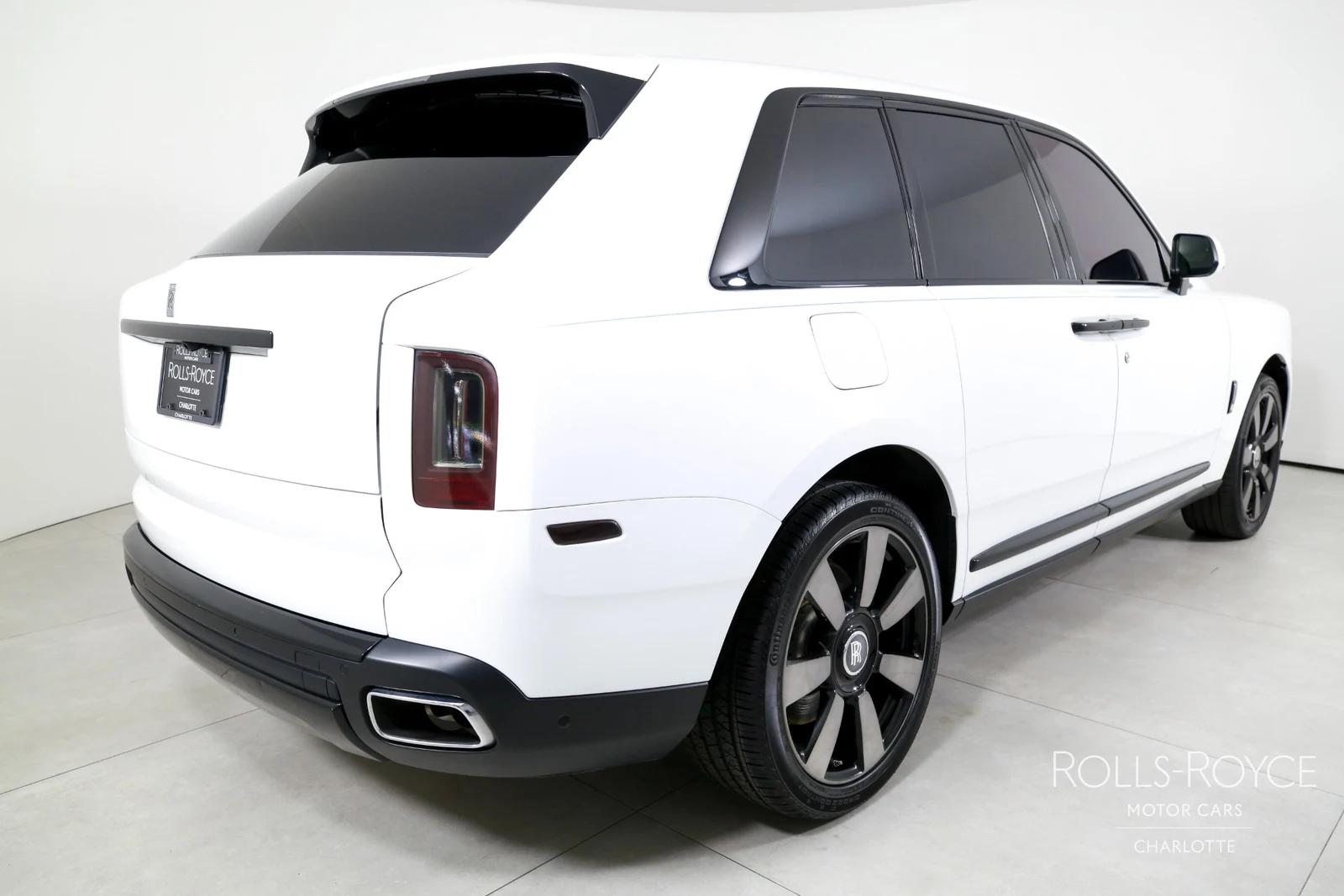 2023 Rolls-Royce Cullinan, 2/29
