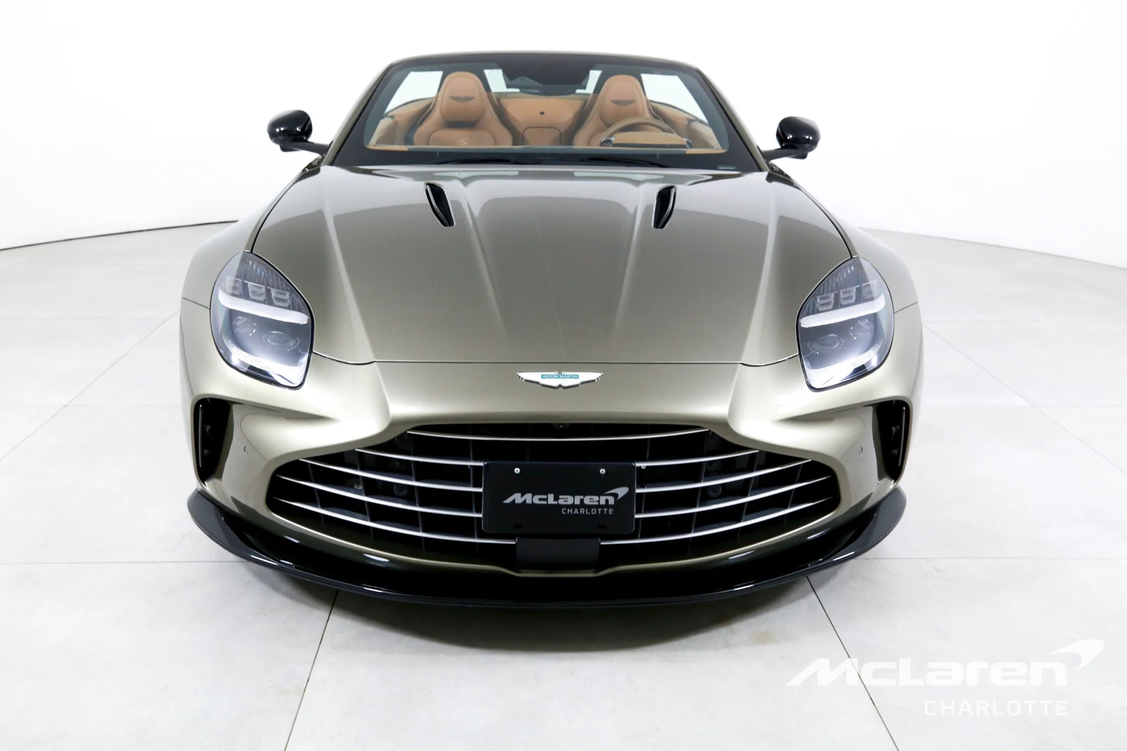 2026 Aston Martin Vantage S Roadster, 3/29
