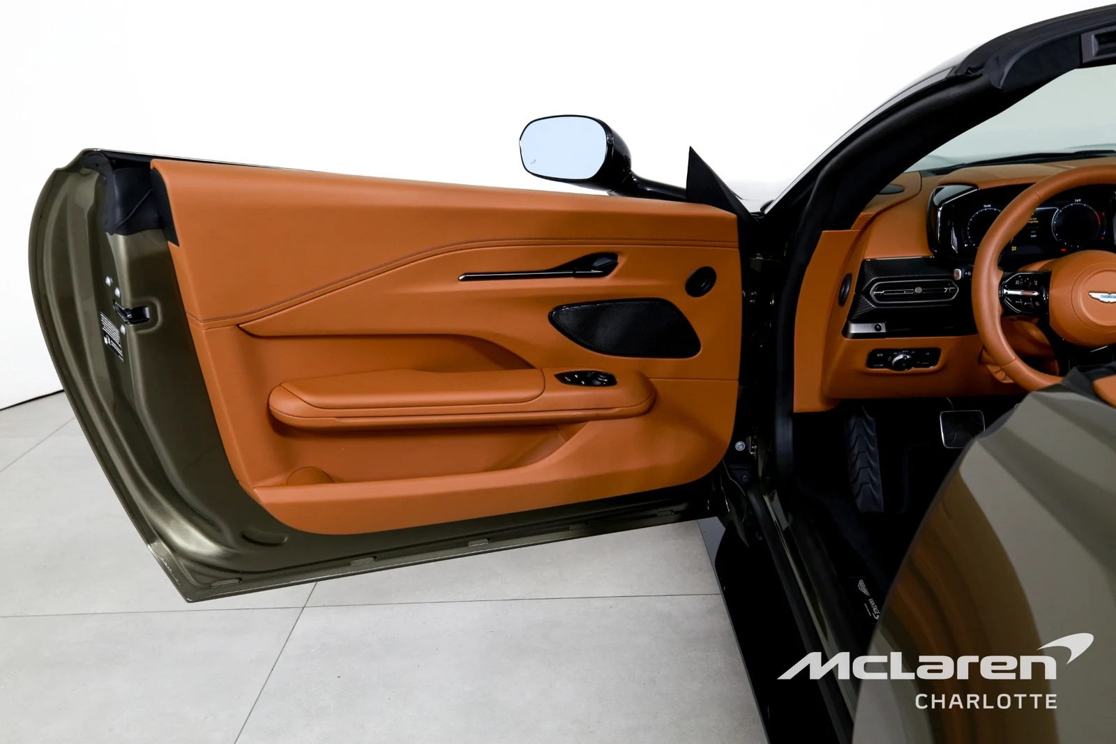 2026 Aston Martin Vantage S Roadster, 9/29