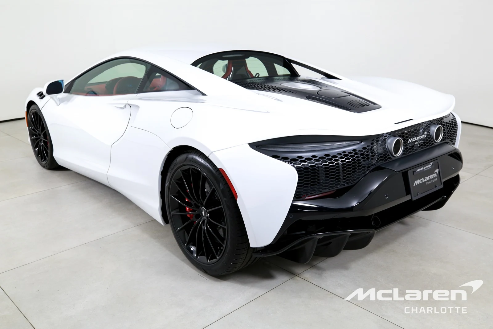 2025 McLaren Artura, 5/29