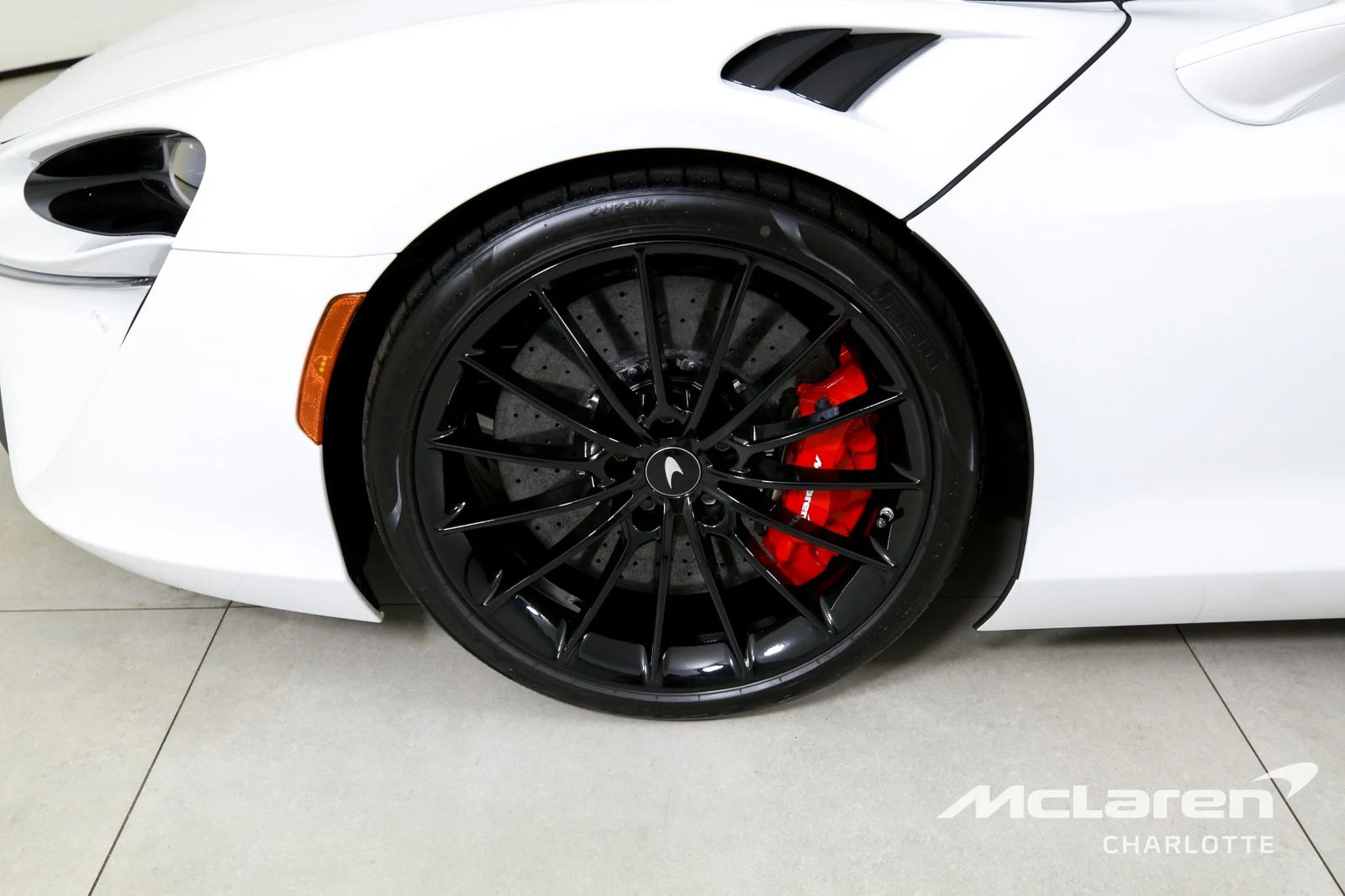 2025 McLaren Artura, 25/29