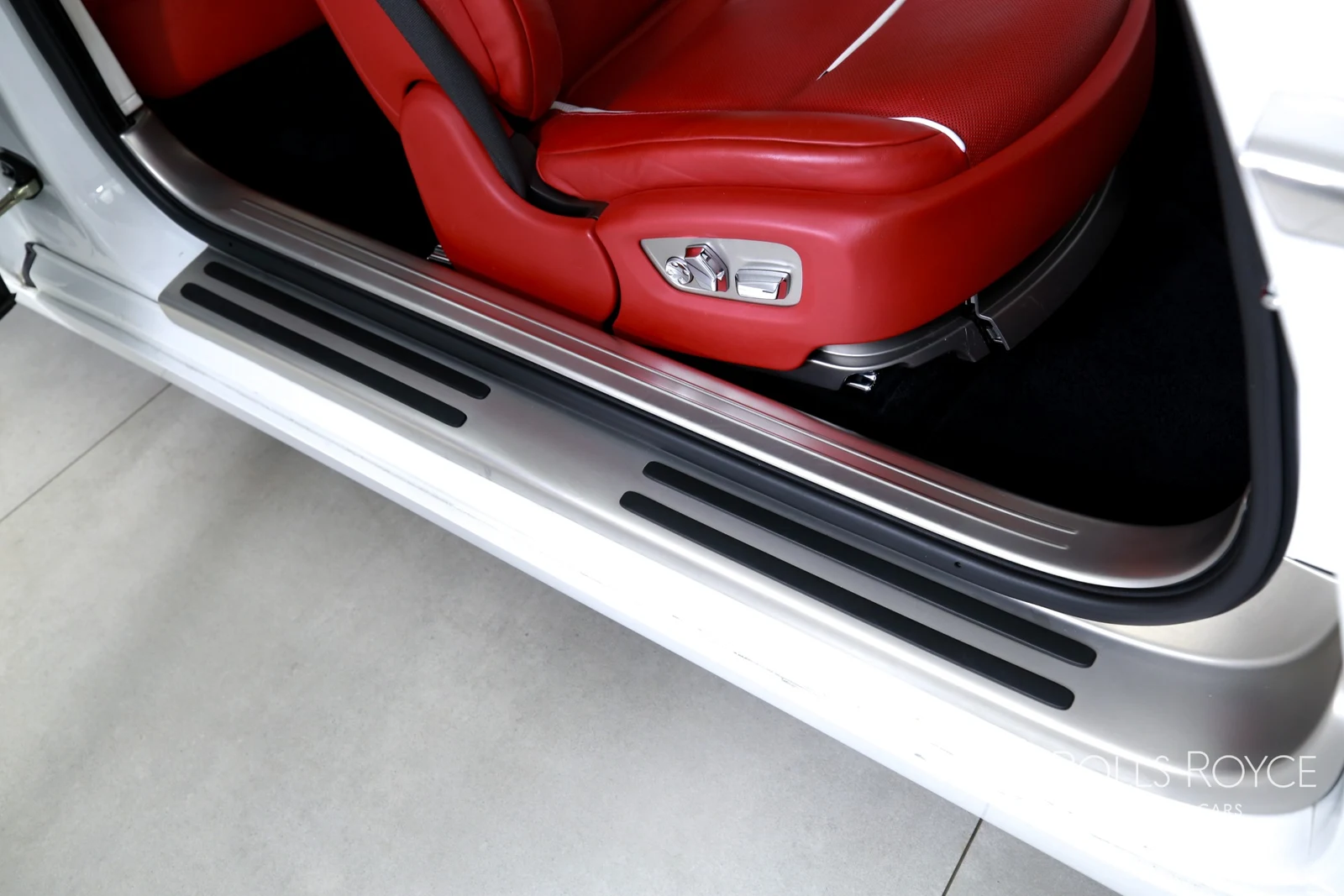 2020 Rolls-Royce Wraith, 8/29