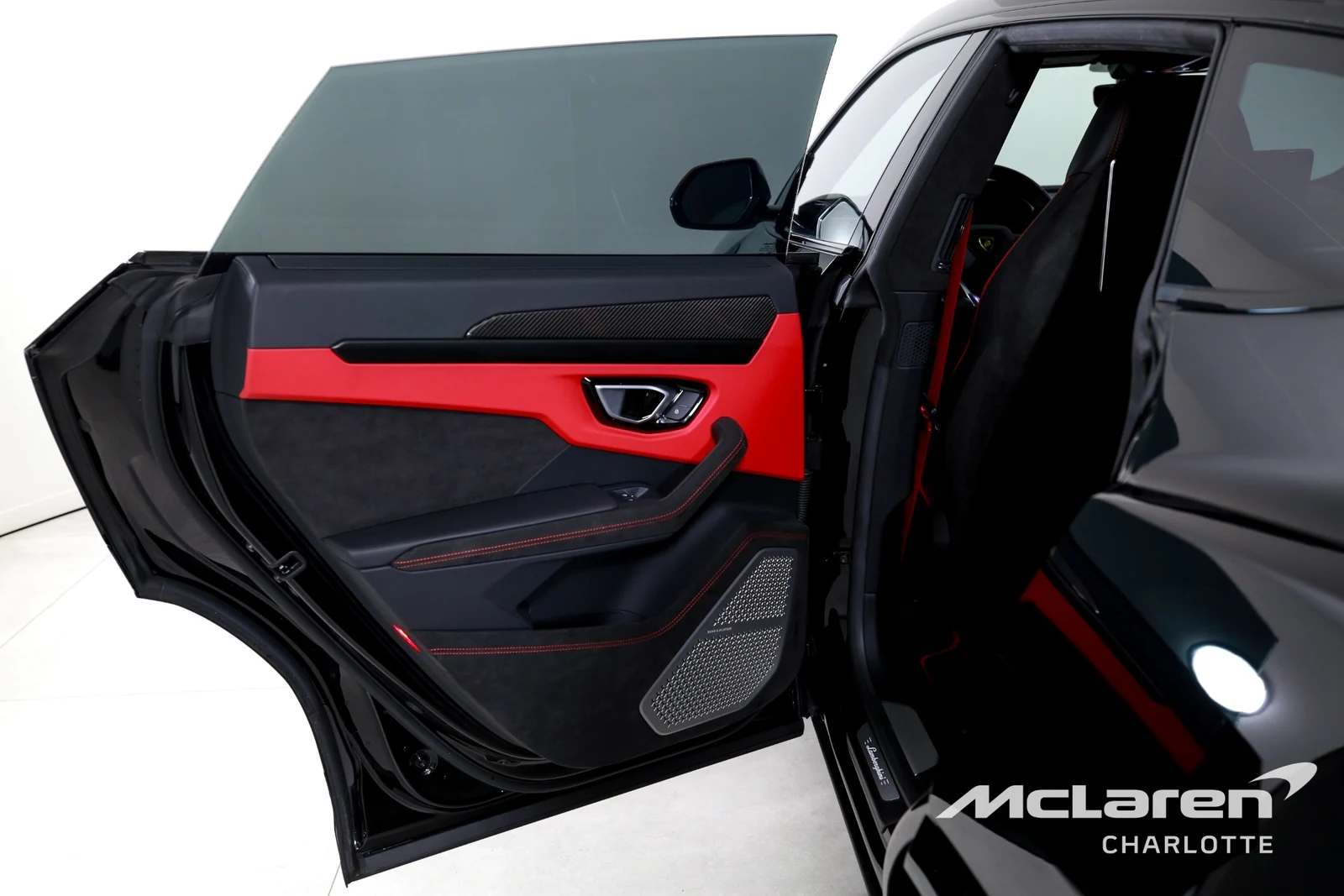 2023 Lamborghini Urus S, 11/29