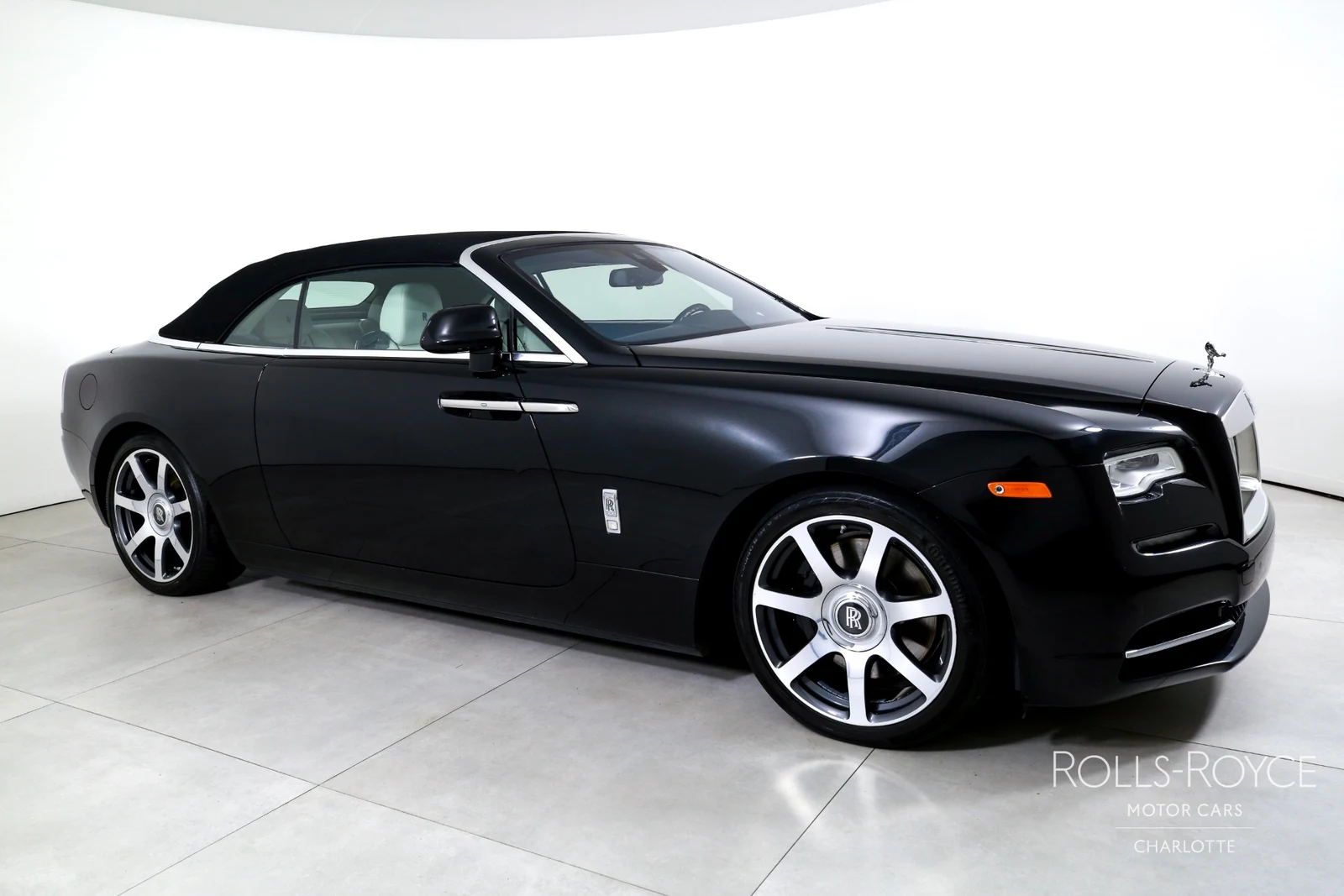 2017 Rolls-Royce Dawn, 5/29