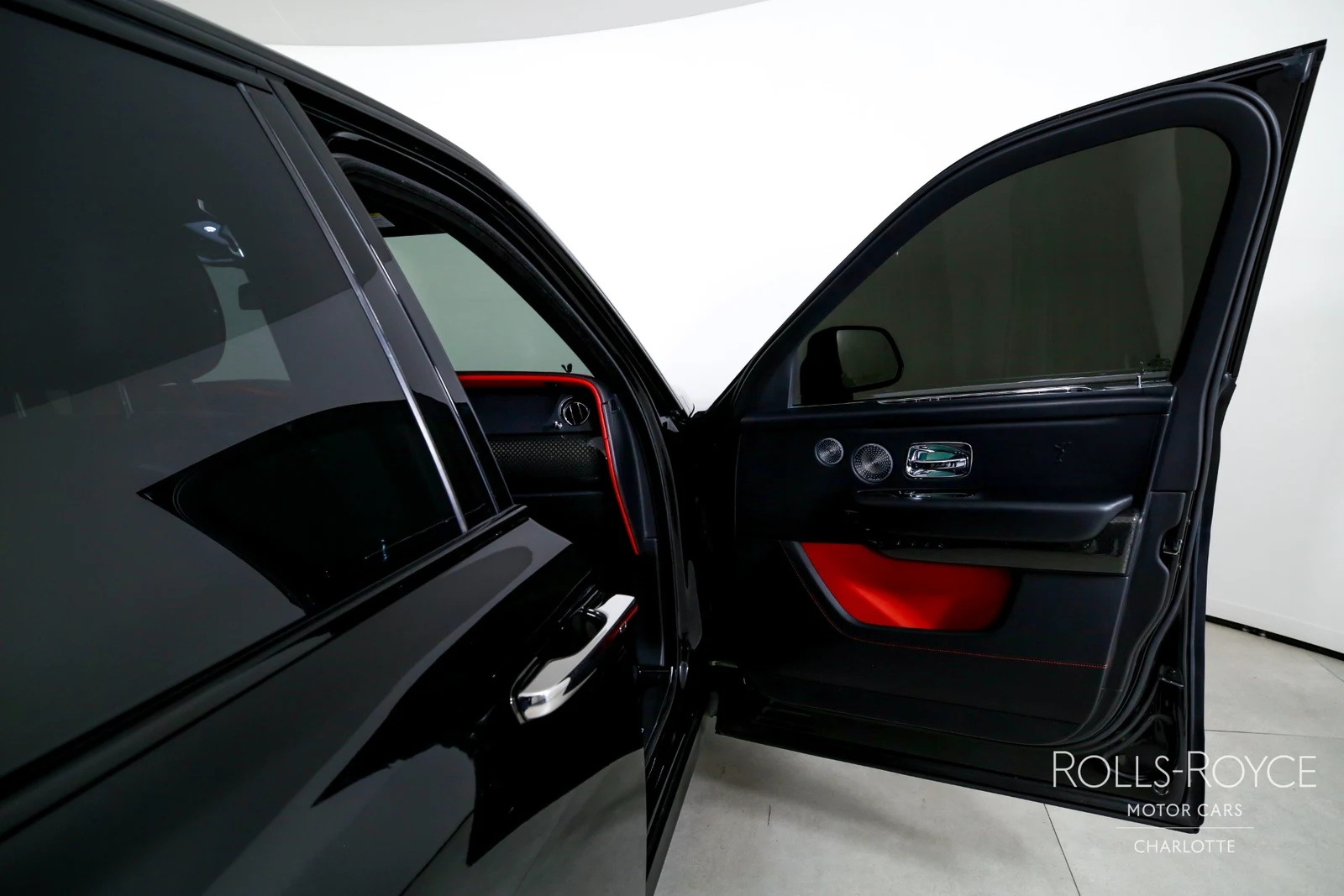 2020 Rolls-Royce Black Badge Cullinan, 20/29