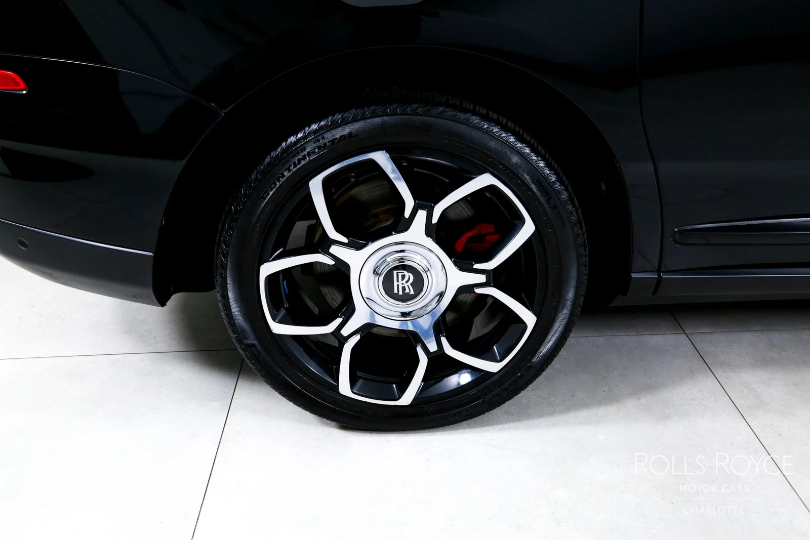 2020 Rolls-Royce Black Badge Cullinan, 24/29