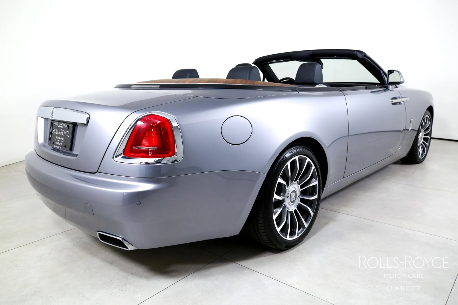 2018 Rolls-Royce Dawn, 2/29