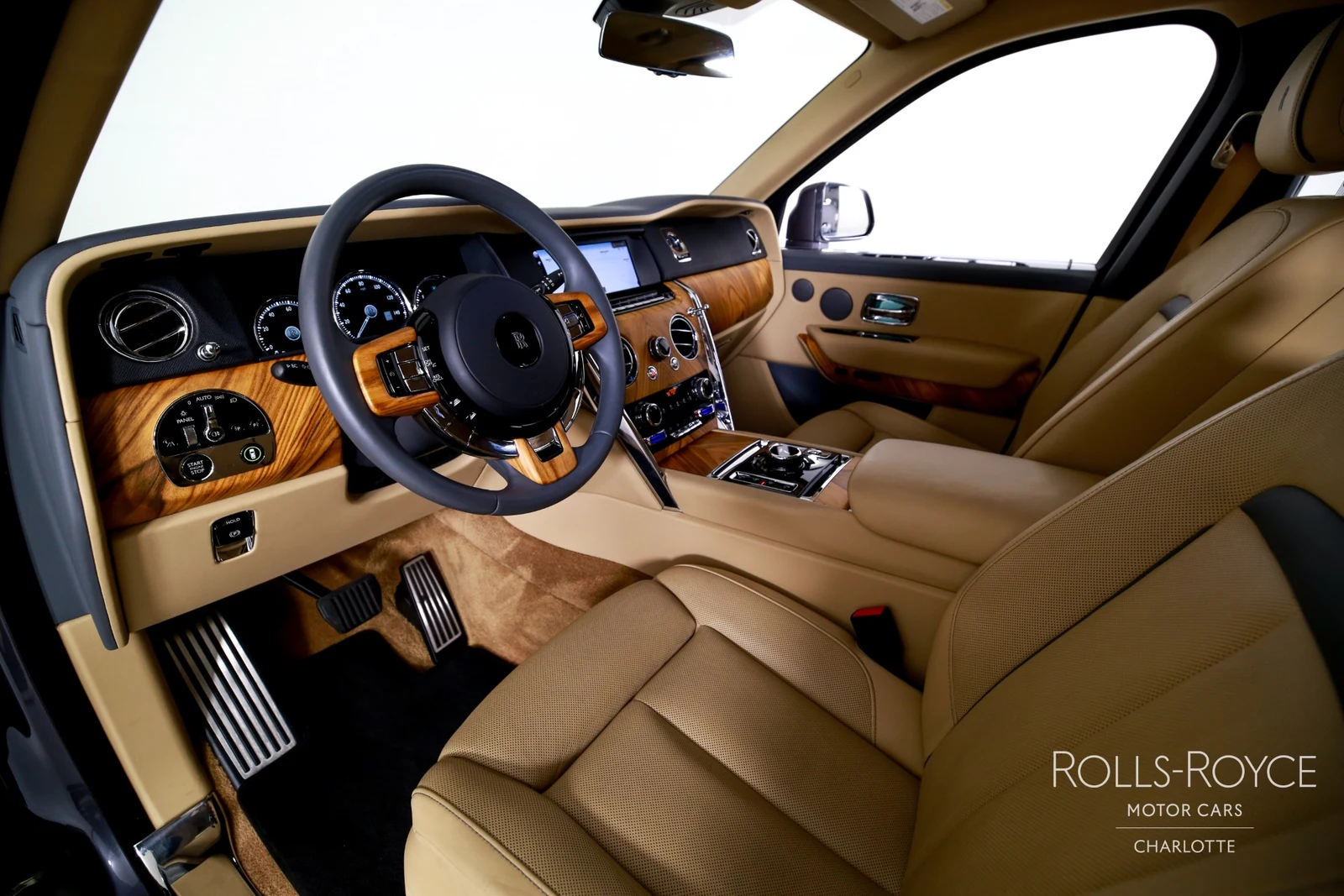 2020 Rolls-Royce Cullinan, 3/29