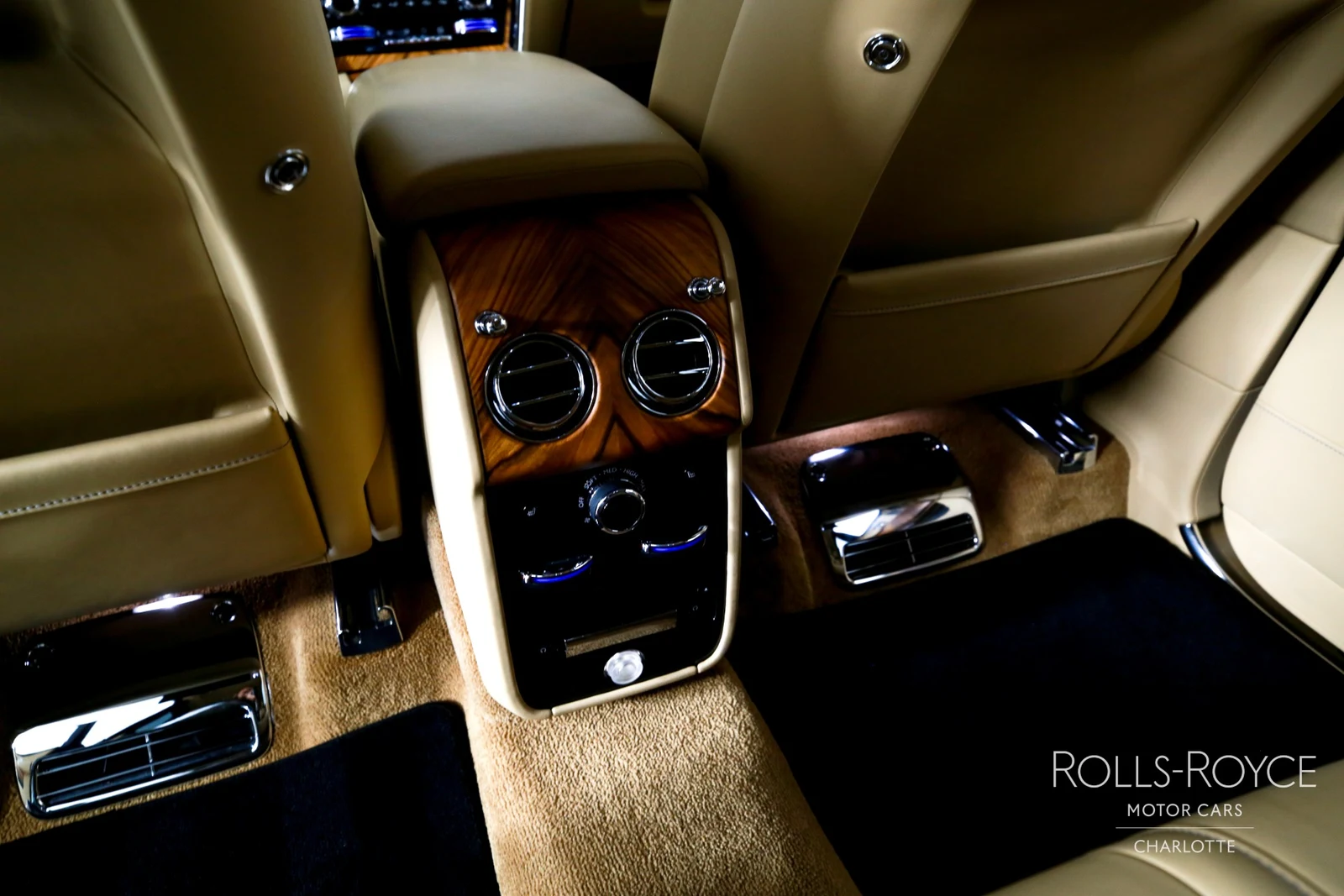2020 Rolls-Royce Cullinan, 14/29