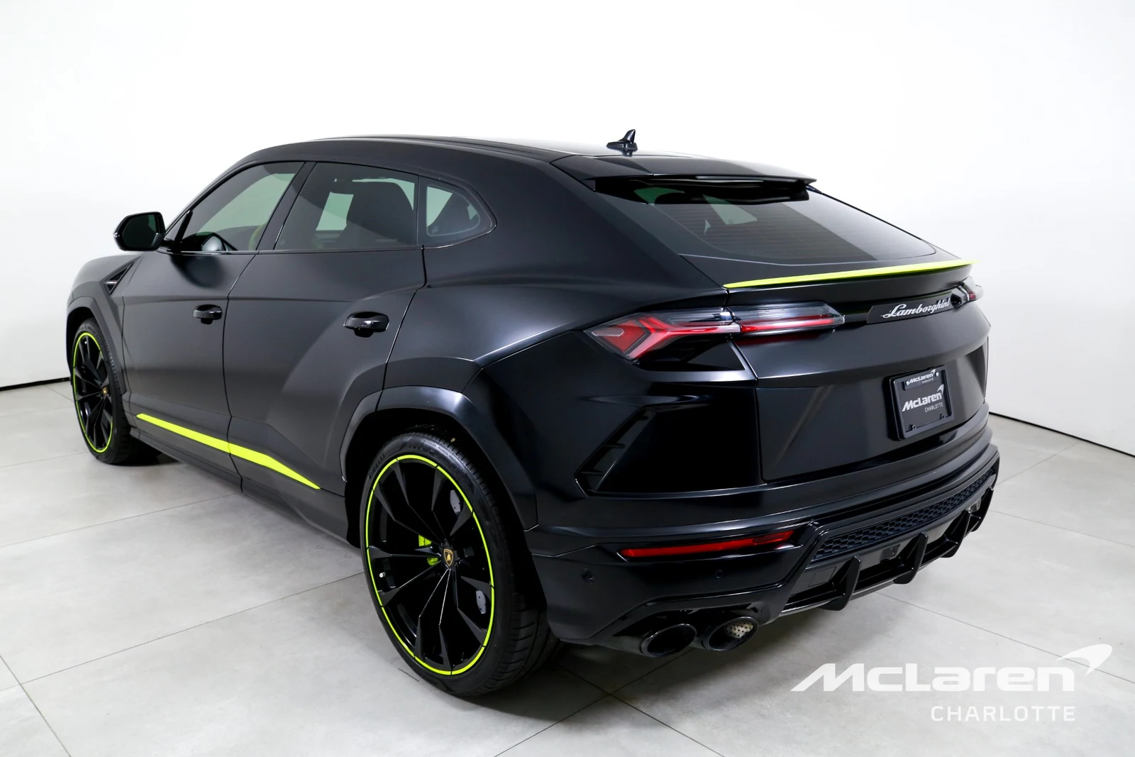 2022 Lamborghini Urus, 3/29