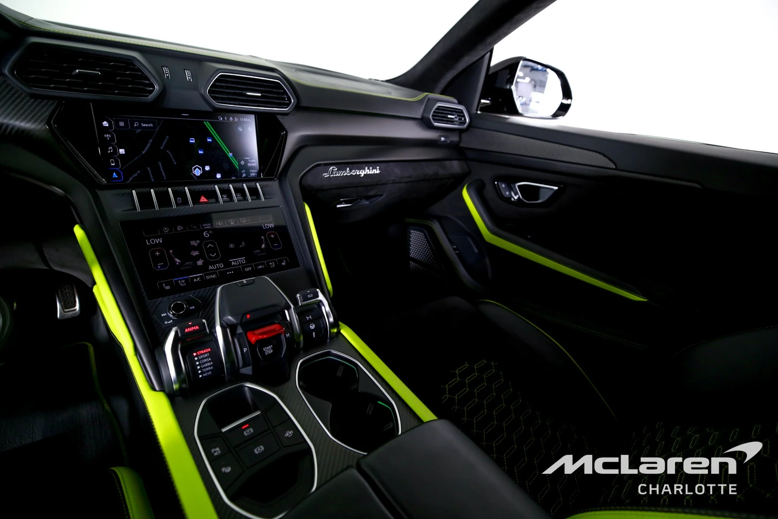 2022 Lamborghini Urus, 12/29