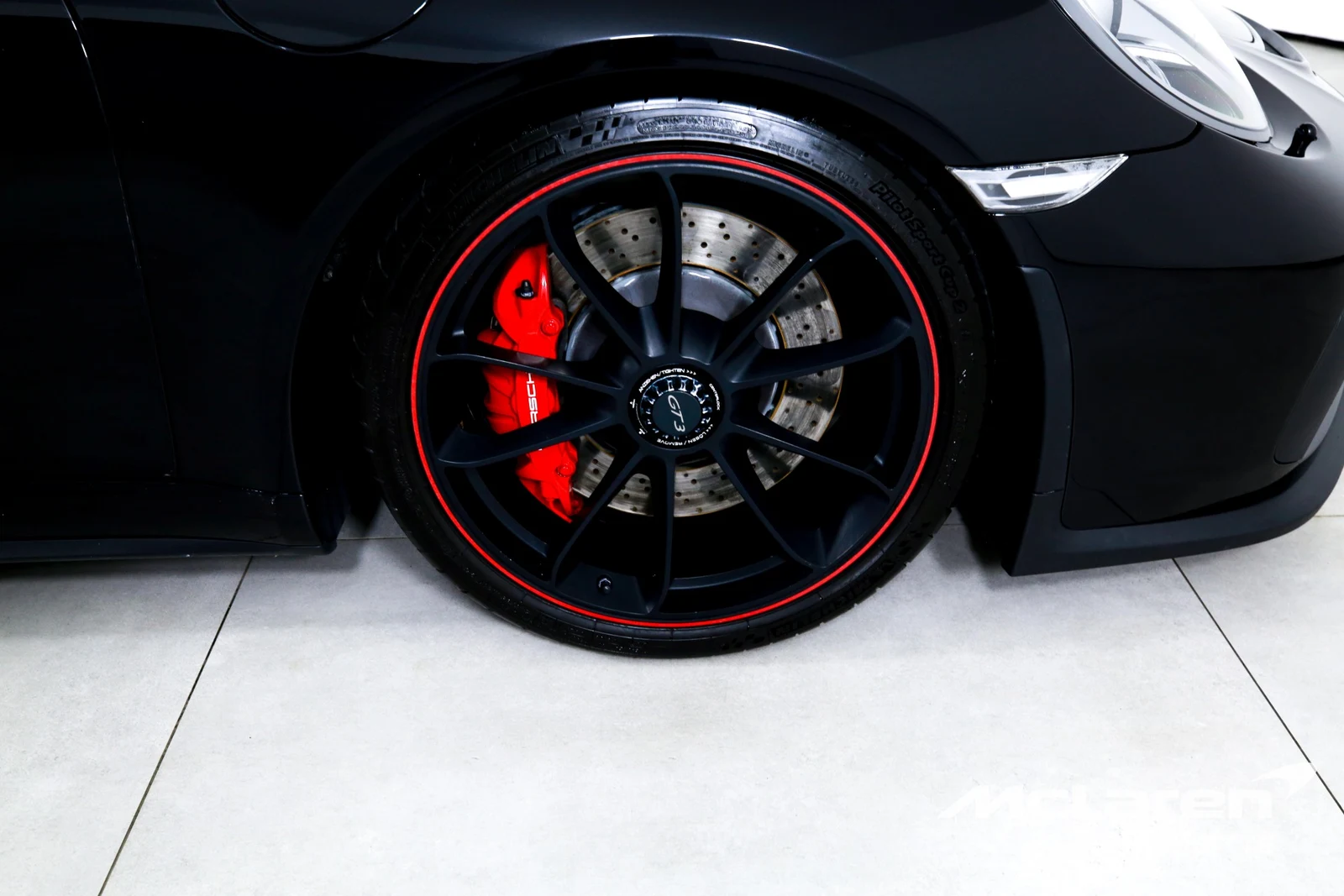 2018 Porsche 911 GT3, 23/29