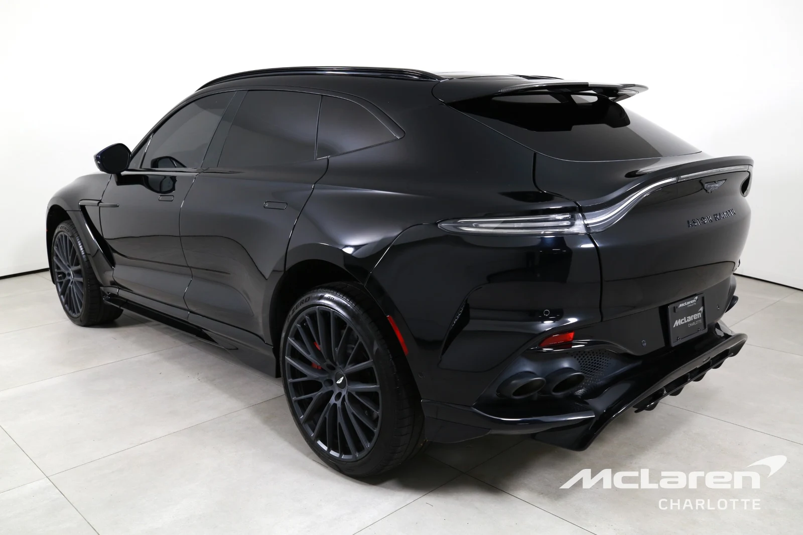 2023 Aston Martin DBX707, 4/30