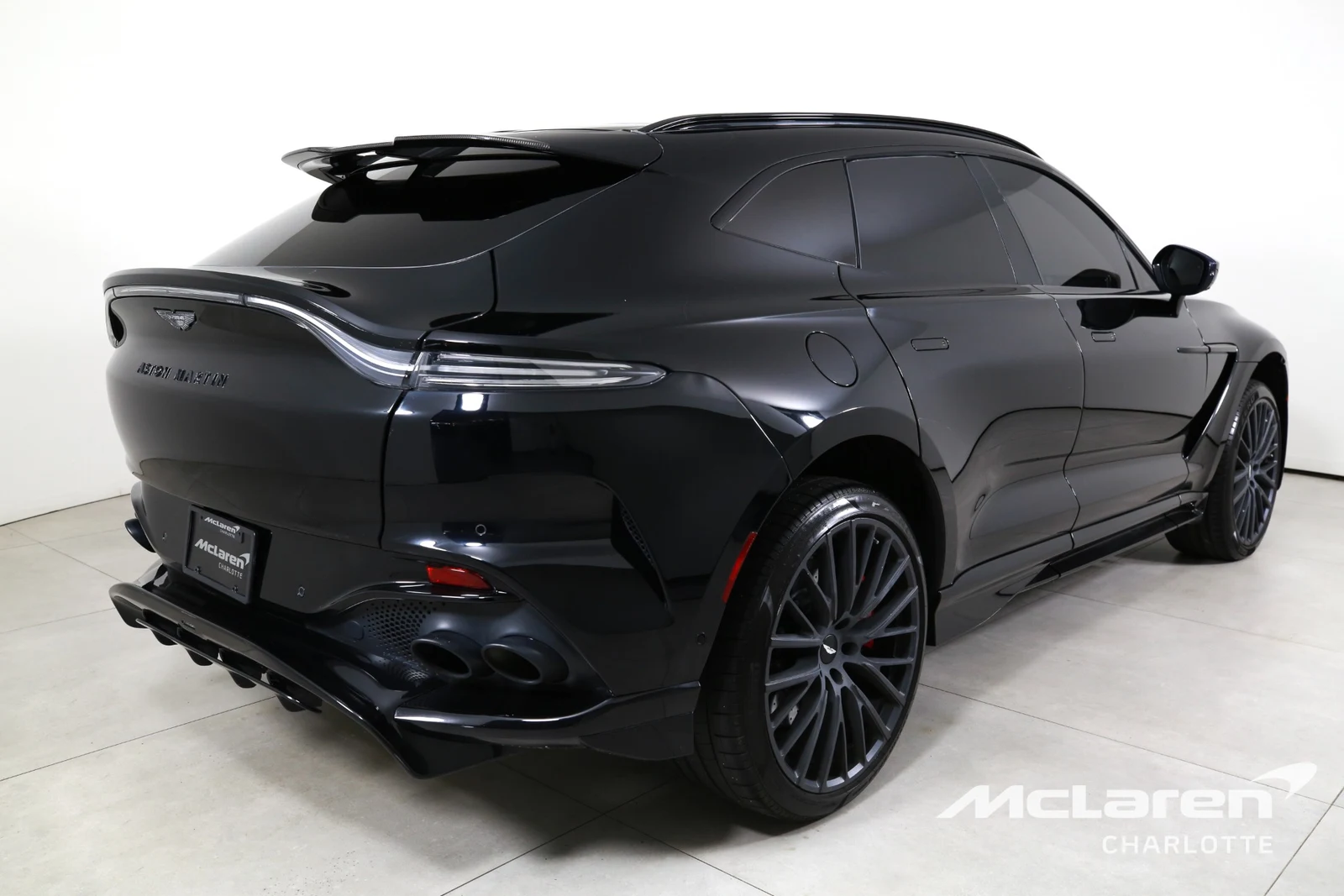 2023 Aston Martin DBX707, 5/30