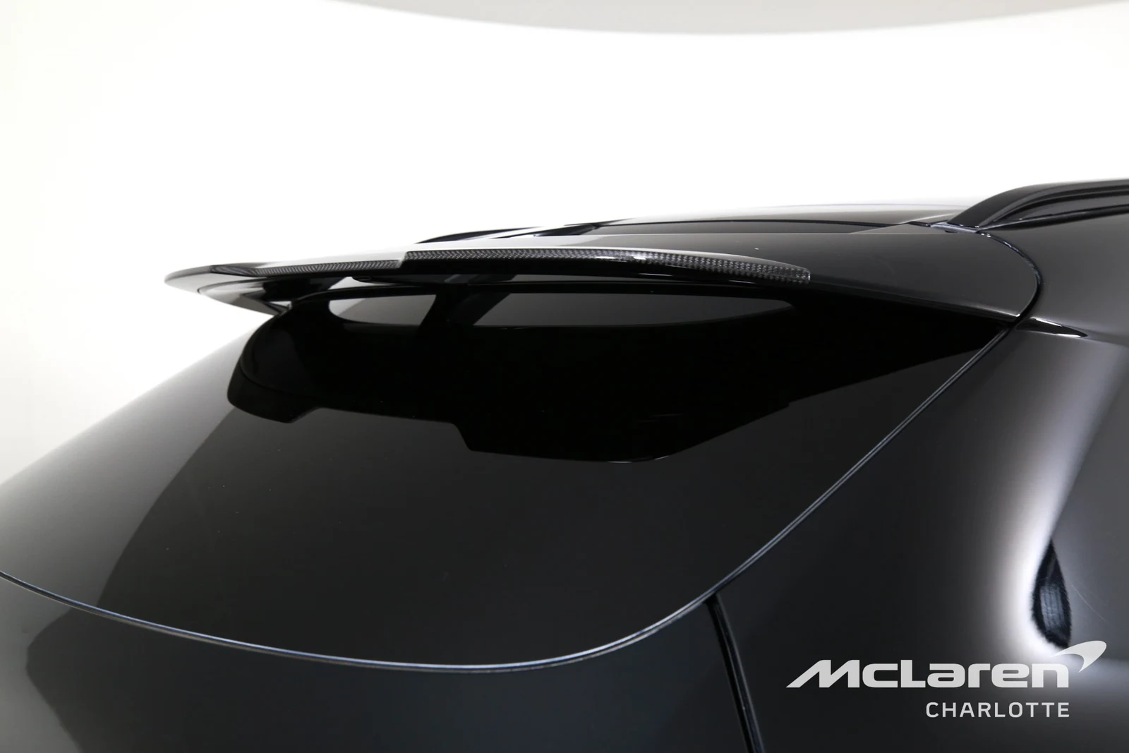 2023 Aston Martin DBX707, 29/30